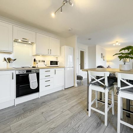 Pier View Apartment Оубън Екстериор снимка